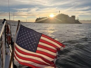 Amerikaanse vlag bij Alcatraz